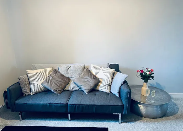Lowther House -2 Bed Apartment