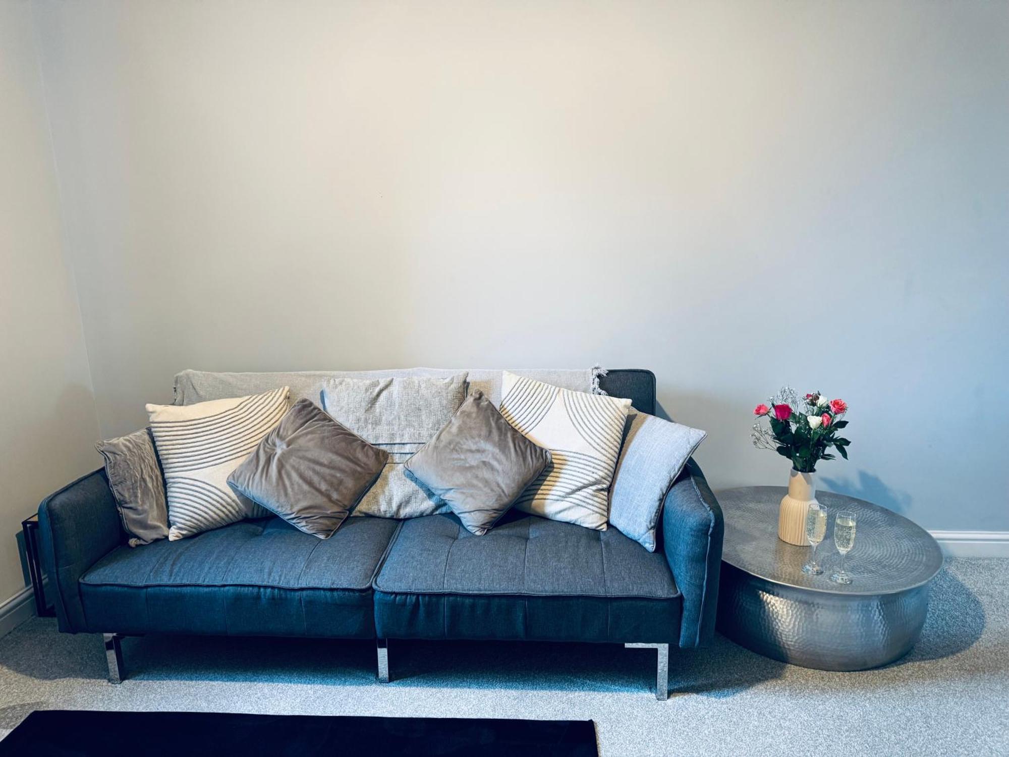 Lowther House -2 Bed Apartment